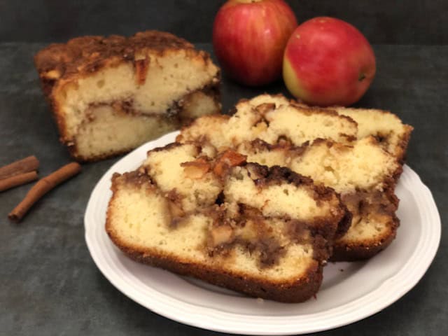 Cinnamon Apple Bread