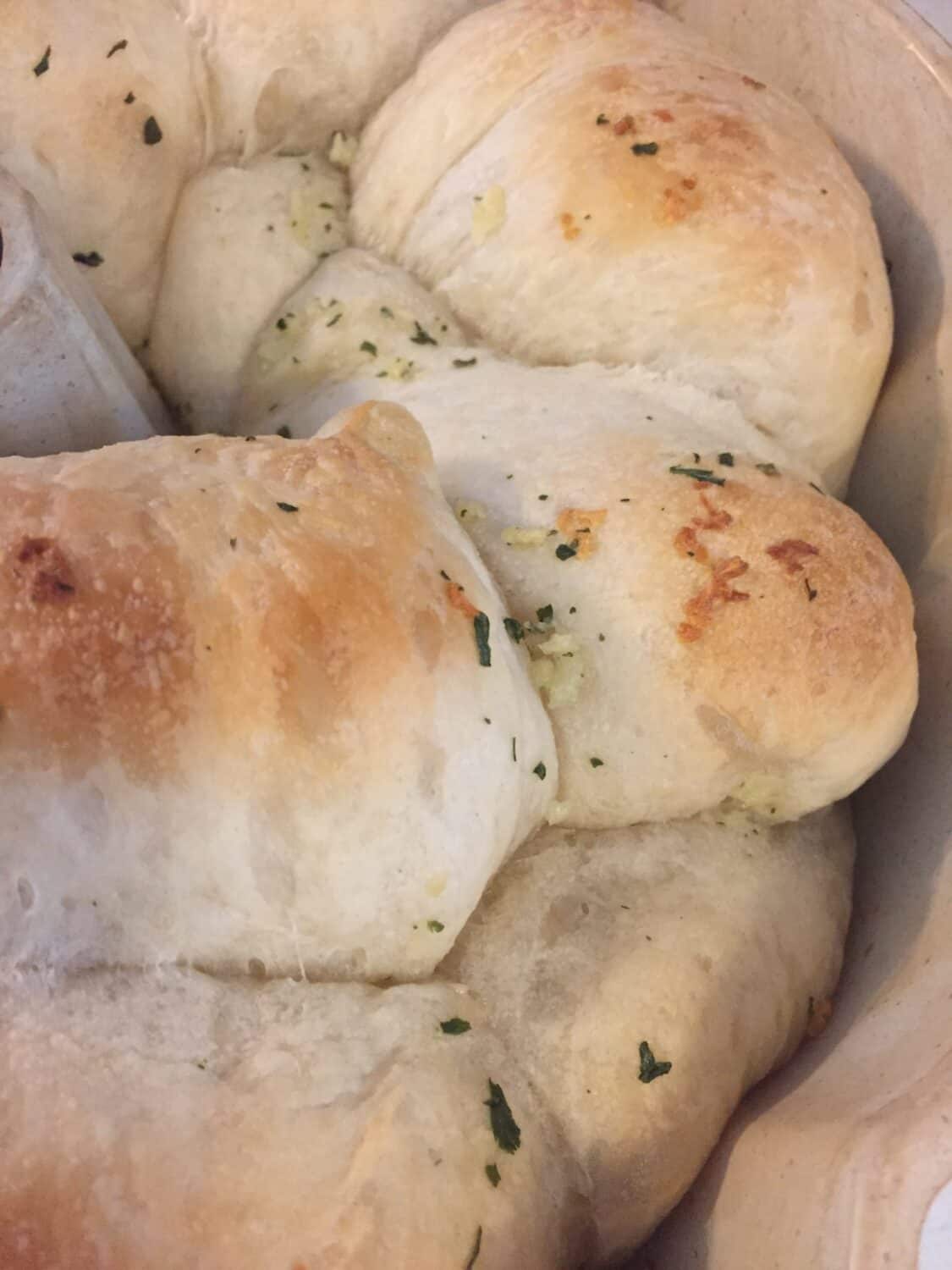 Garlic Cheesy Rolls