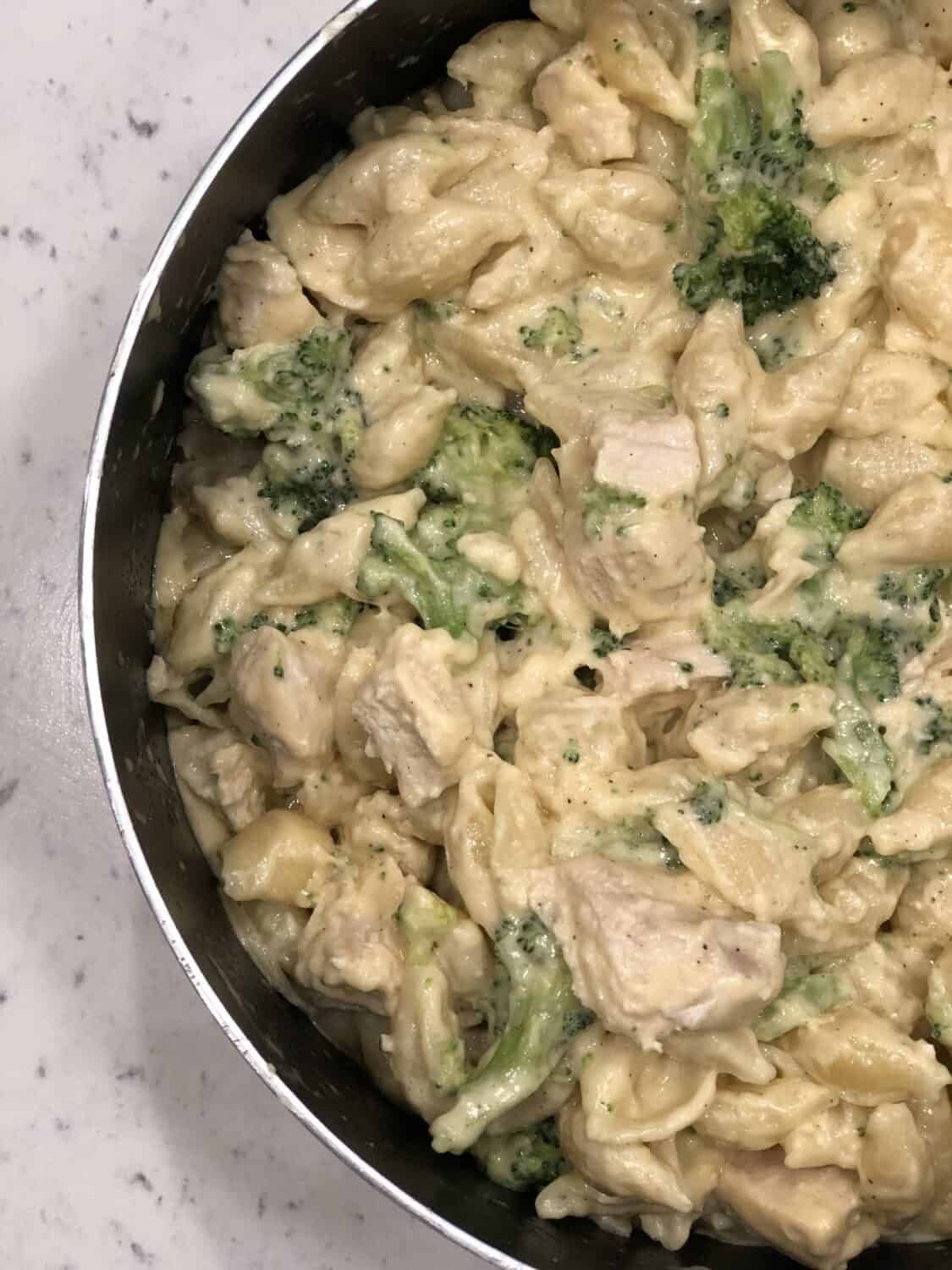 My family seriously loved this Cheesy Chicken and Broccoli Pasta. It was very easy and very delicious. This will become one of your favorite weeknight meals.