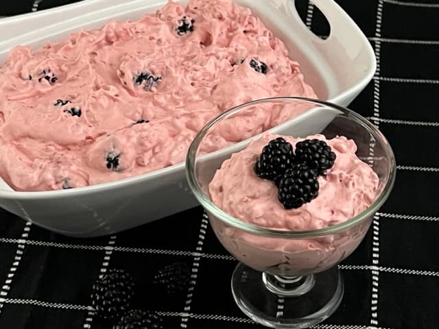 Blackberry Jell-O Salad is a creamy and sweet Jell-O salad recipe. It is easy to make and perfect for summer barbecues and for holiday dinners. #JellOSalads #Blackberries #EasySalads #CoolWhip #CoolWhipSalads #BlackberrySalad