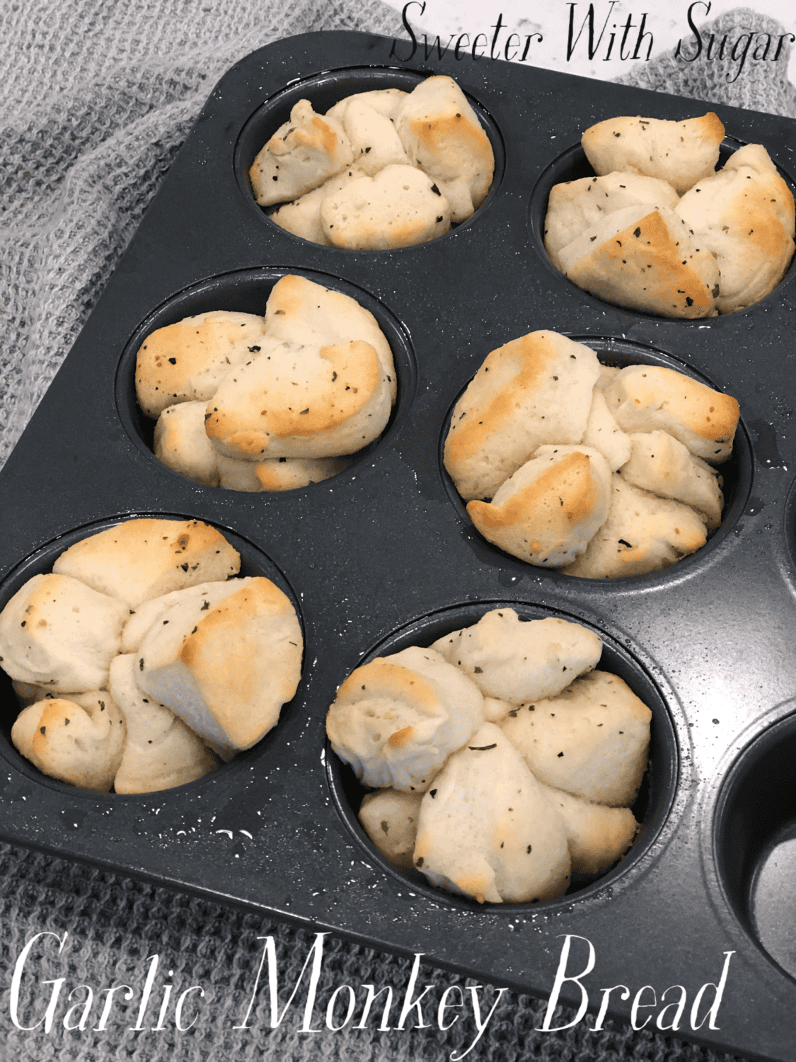 Garlic Monkey Bread is an easy bread side that will go with many main dishes. They are quick to make and only take 8 minutes to bake. #GarlicBread #MonkeyBread #BreadRecipes #EasyBreads