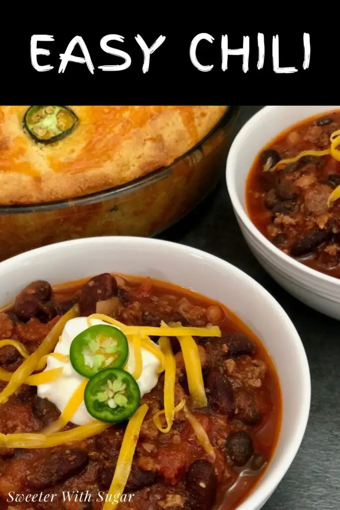 Easy Chili is a simple and delicious chili recipe. This chili recipe is perfect for cool fall nights. #Chili #EasyDInnerIdeas #Fall #ComfortFood