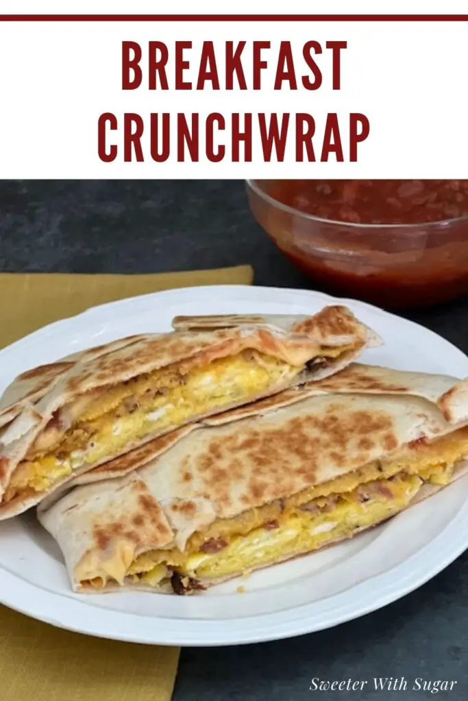 Breakfast Crunchwrap is a twist on Taco Bell's Crunchwrap Supreme. This is full of egg, bacon, two kinds of cheese and salsa. Breakfast Crunchwraps are a delicious breakfast idea. #Crunchwrap #Breakfast #EasyBreakfastRecipes #TacoBell #Rico'sNachoCheeseSauce
#BreakfastCrunchwrap 