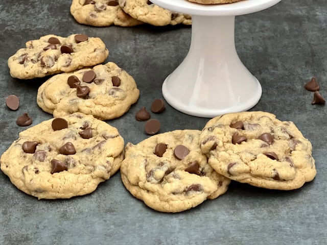 Copycat Crumbl Chocolate Chip Cookies