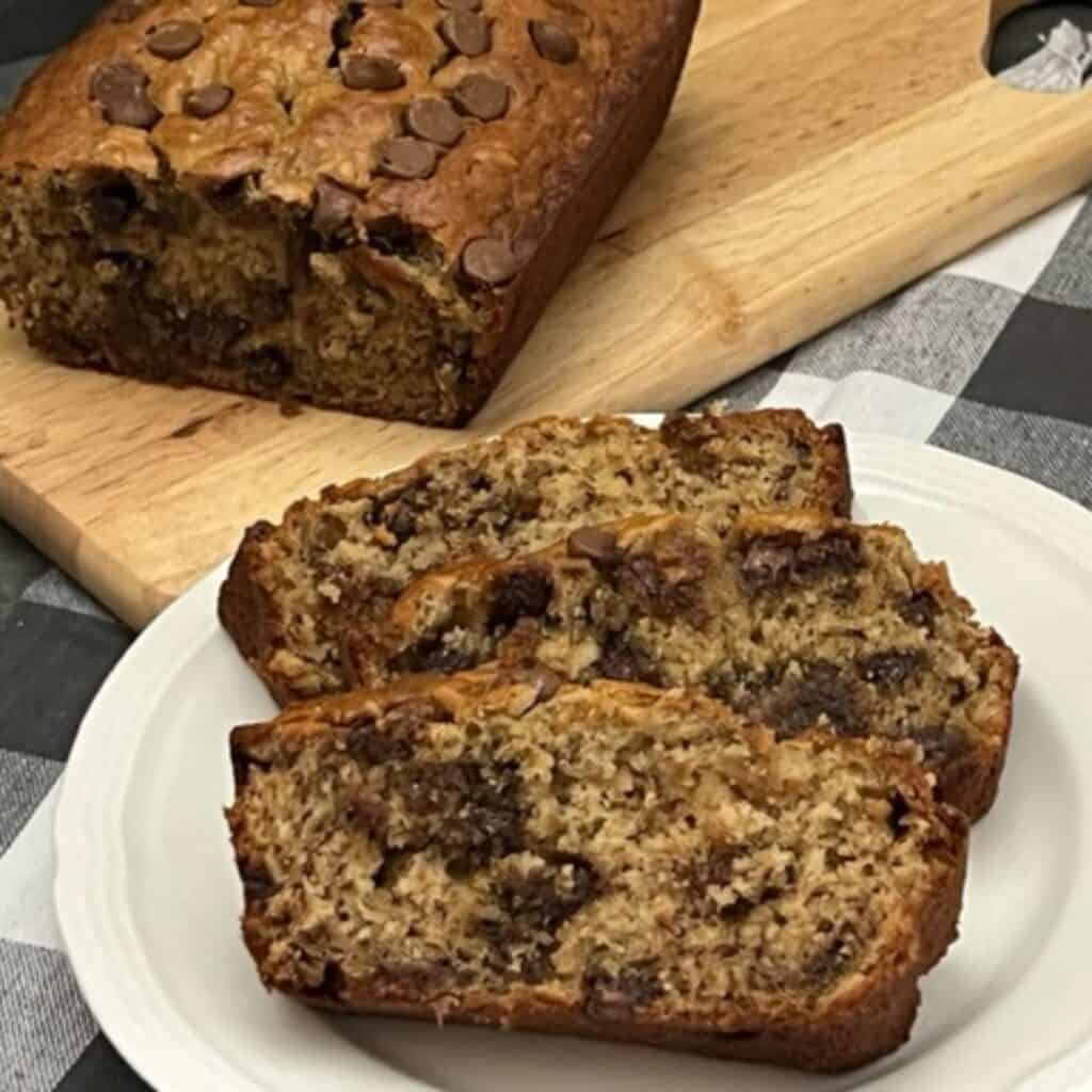 Chocolate Peanut Butter Banana Bread is a simple, moist and delicious banana bread recipe that is perfect anytime. #BananaBread #Chocolate #PeanutButter #BreadRecipes 