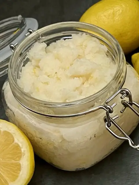 Lemon Sugar Scrub is a simple scrub made with four ingredients. This sugar scrub will make your hands and feet feel so soft. #SugarScrub #HomemadeGifts #HandScrub #Lemon #MothersDay #GiftIdeasForMom