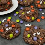 Monster Cookies are yummy and gluten free. They are simple to make and are adorable for Halloween. #Cookies #MonsterCookies #GlutenFree #MnMCookies #Halloween #NoFlour #HolidayIdeas
