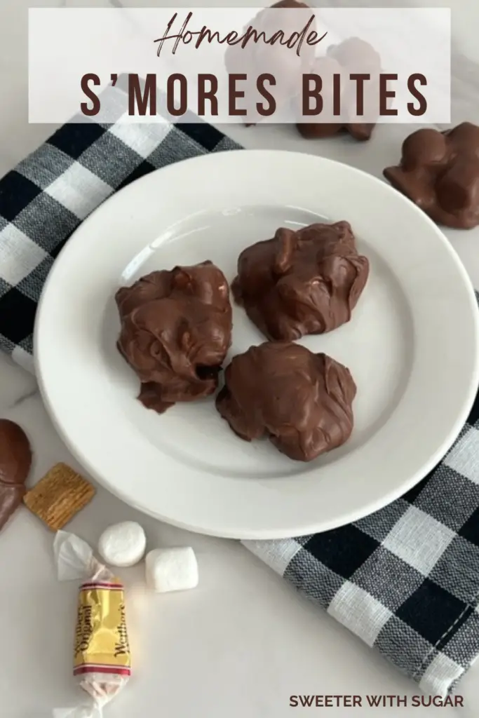 S'mores Bites are so good! They have all the flavors of S'mores without waiting around for your chocolate to melt from your roasted marshmallow. Plus they have a little bit of caramel! These are a must try! #Smores #EasyTreats #Chocolate #WorthersOriginalSoftCaramels #CopycatRecipes #GoldenGrahamsCereal #EasyDessertRecipes