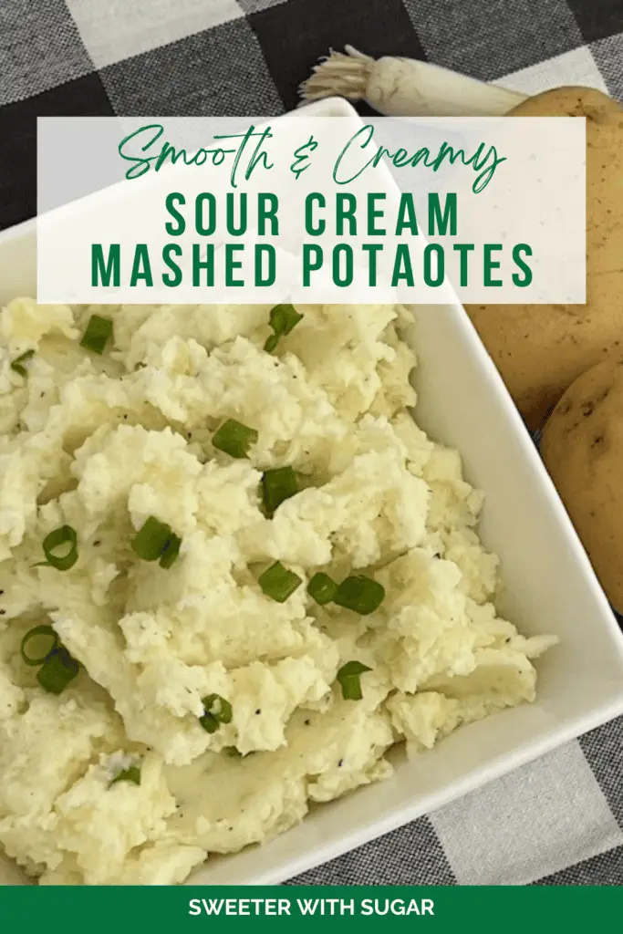 Sour Cream Mashed Potatoes are a simple side dish recipe that goes great alongside of chicken, pork or beef. #SideDishRecipes #PotatoRecipes #MashedPotatoes #CreamyMashedPotatoes