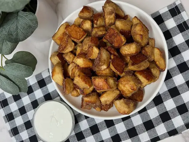 Cinnamon and Sugar Pretzels