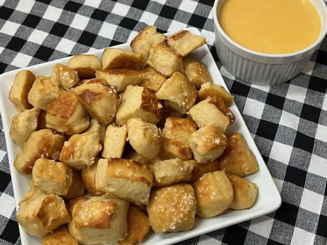 Pretzel Bites